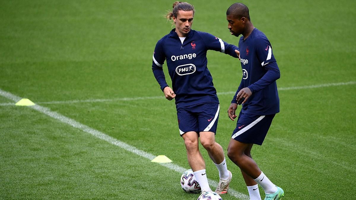 Griezmann y Kimpembe durante el entrenamiento de Francia