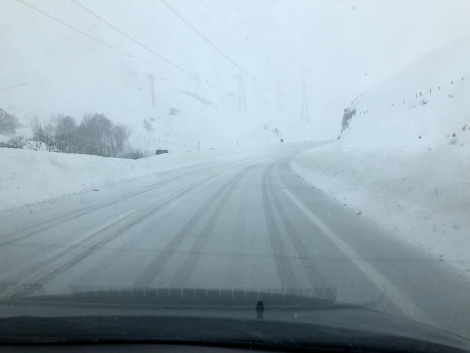 Nevada en Pajares este martes