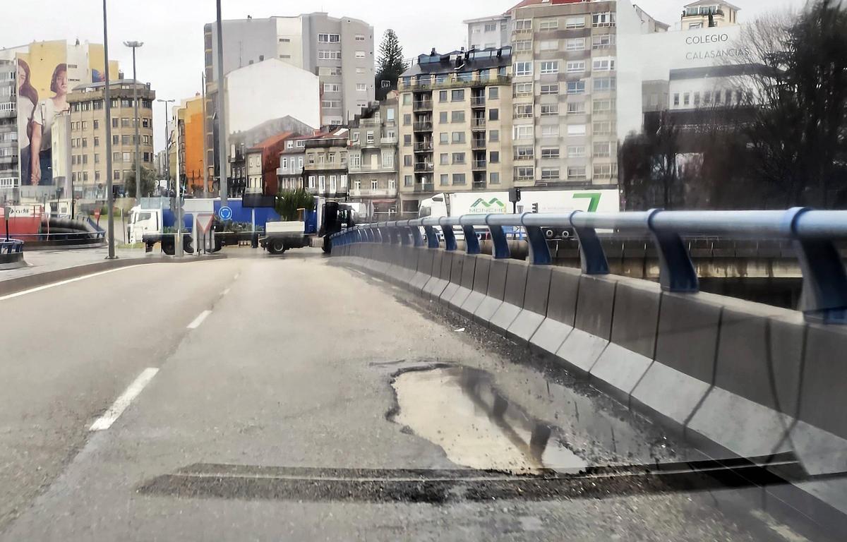 Bache a la salida del túnel de Beiramar hacia Teis.
