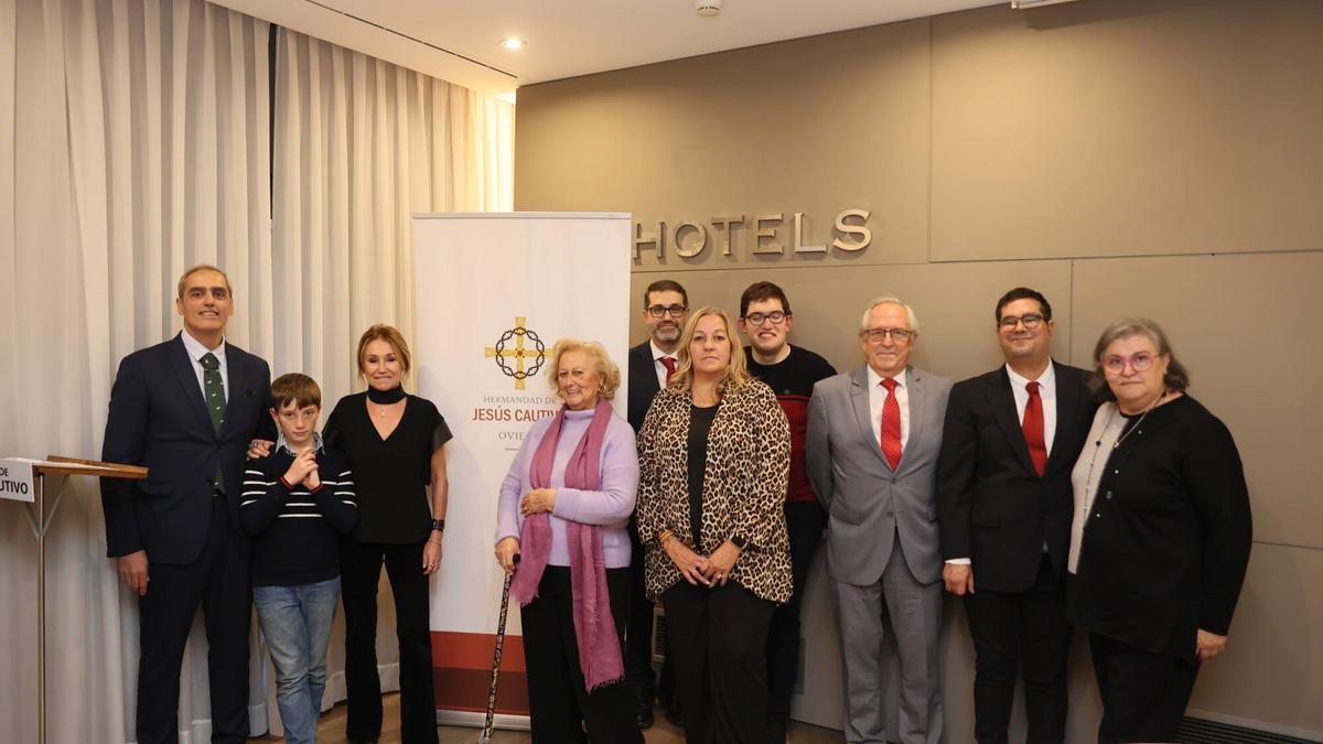 Jacobo Cosmen,  Víctor Fernández, Inés Rodríguez, María Victoria Menéndez-Castañedo, Jorge Cuello, Zarza Casado , Rubén Cuello, Carlos González, Jesús Eduardo Fernández y Feli Fuente.