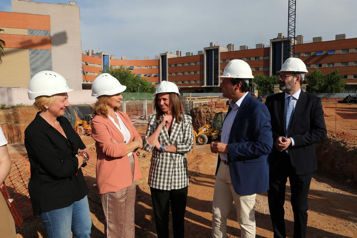 Fase de cimentación obras de los apartamentos para mayores de Sama Naharro