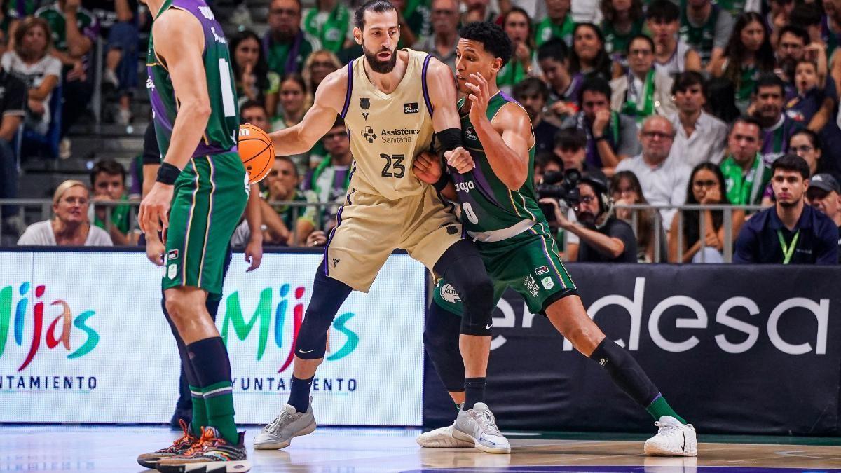 Tornike Shengelia dio un clínic jugando al poste bajo.