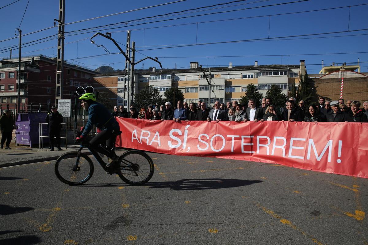 Acto de presentación del inicio de las obras para el soterramiento de las vías del tren de la R2 de Rodalies en Montcada i Reixac