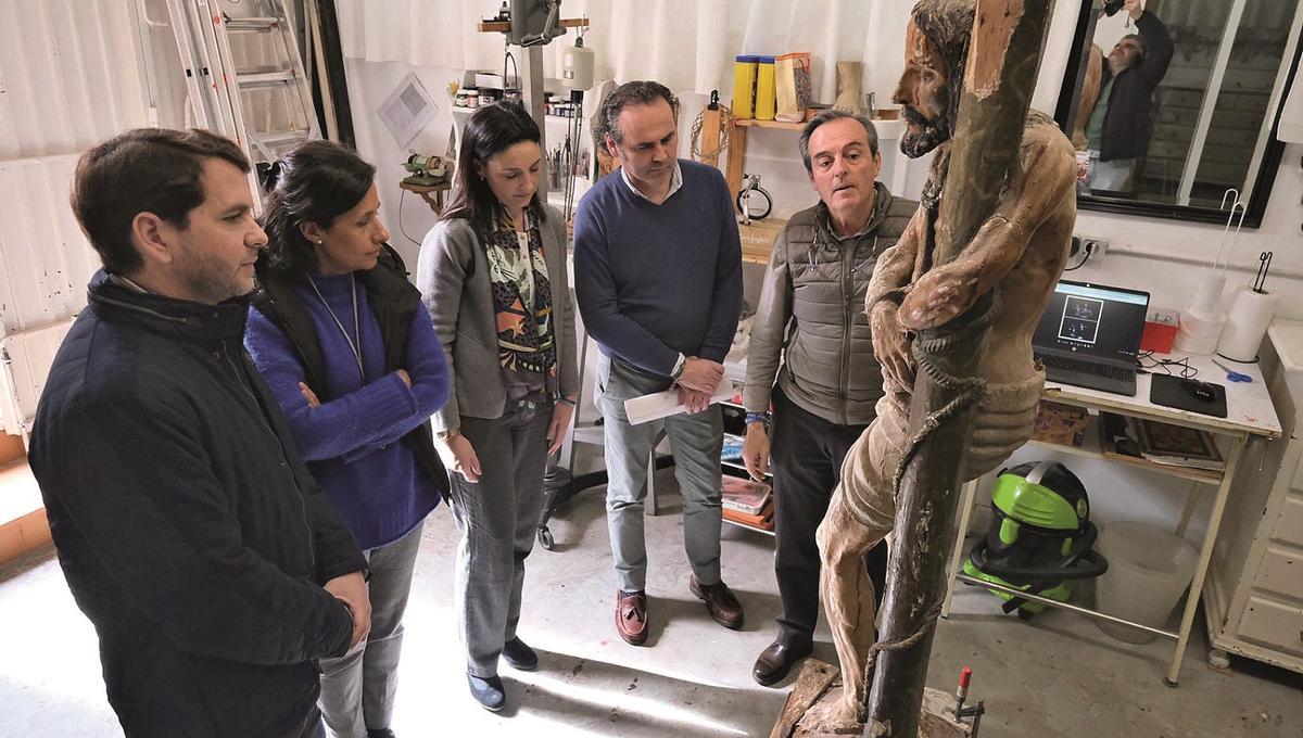 Subvenciones de patrimonio cofrade de la Diputación. Diversas imágenes de la provincia están siendo intervenidas gracias a estas ayudas.