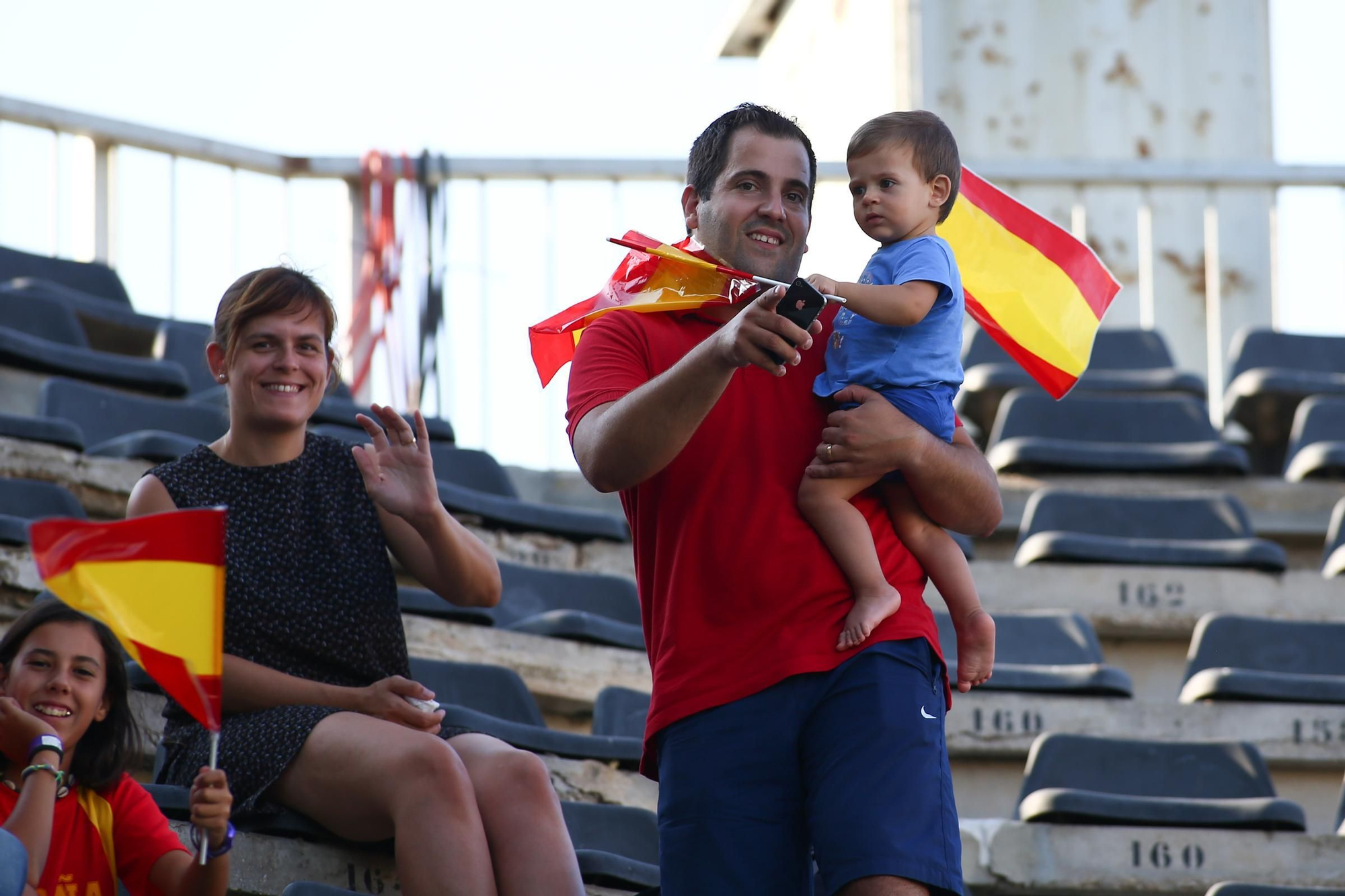 Galería | Búscate en las últimas visitas de la selección española al SkyFi Castalia