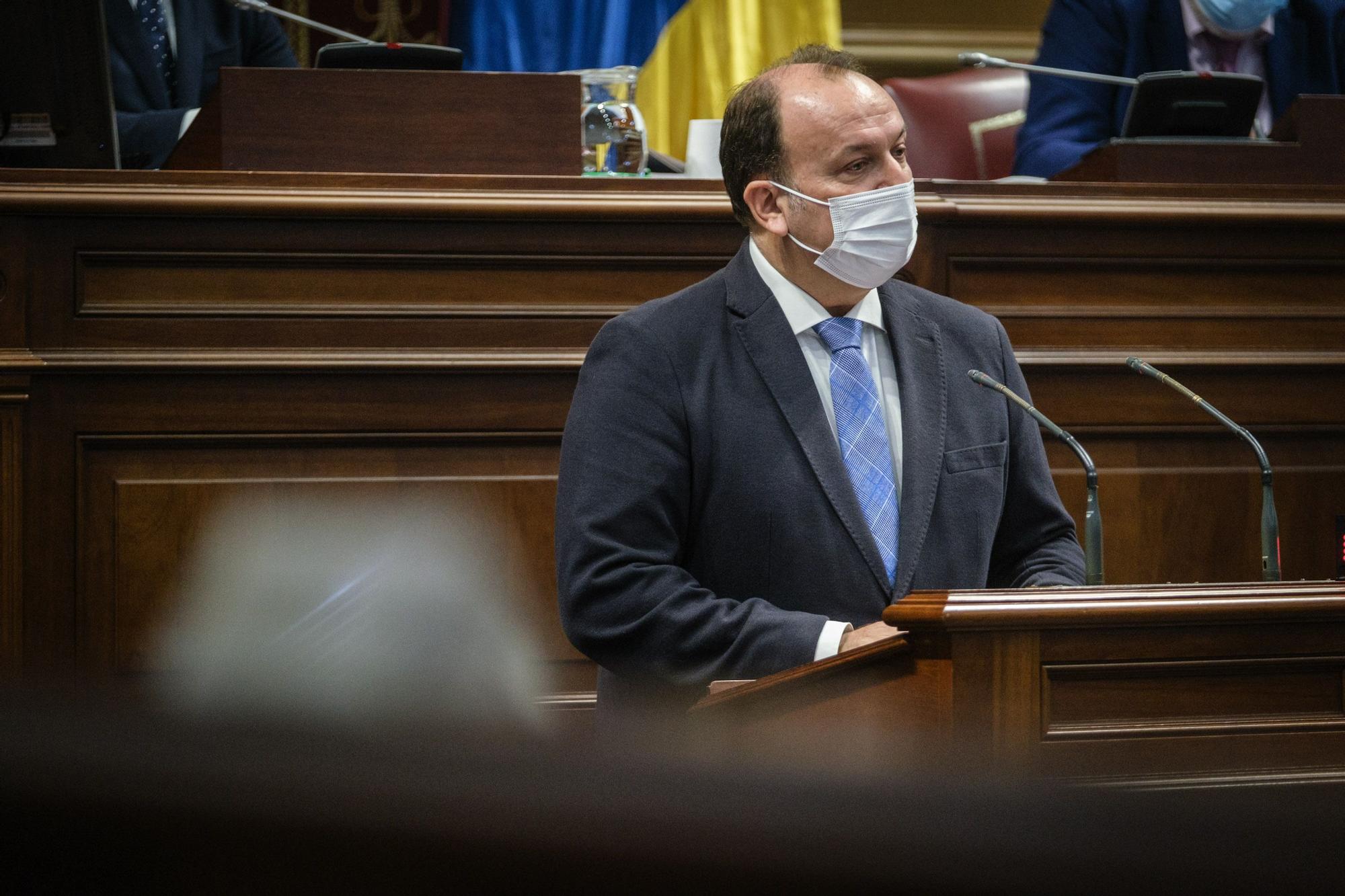 Pleno del Parlamento de Canarias (27/12/2021)