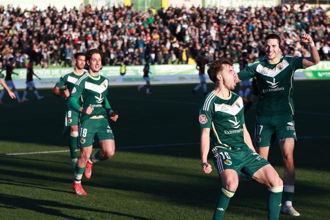 Fotogalería: las imágenes del Cacereño - Arenas Club