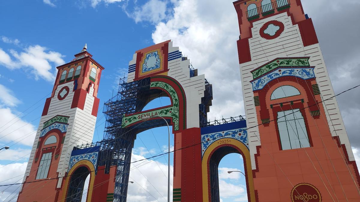 El montaje de la portada de la Feria de Sevilla 2026 lo hará Heliopol