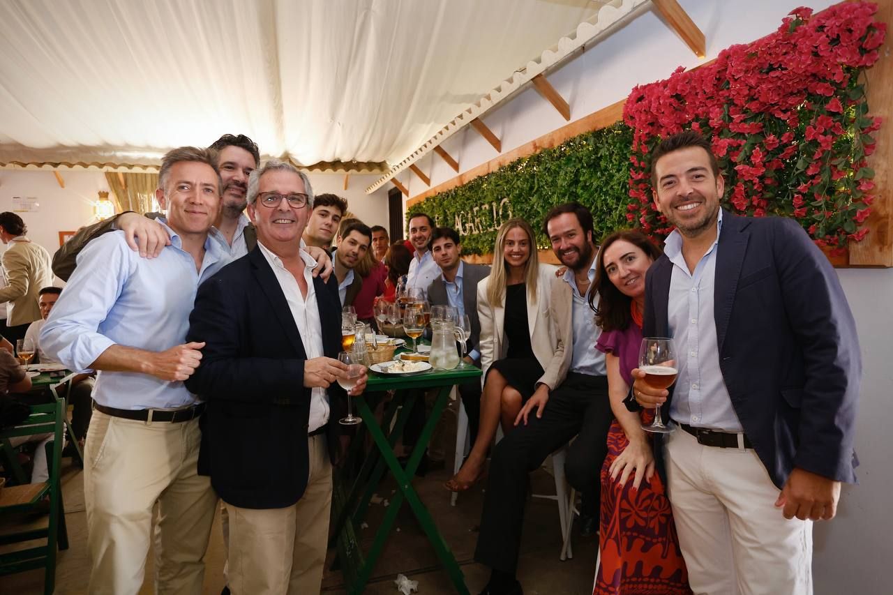 La Feria de Córdoba en imágenes: un martes para tomárselo sin prisas en El Arenal