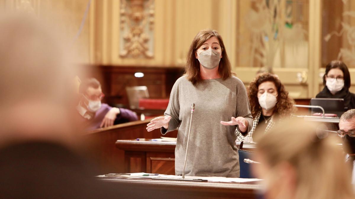 Francina Armengol, esta mañana, en el Parlament.