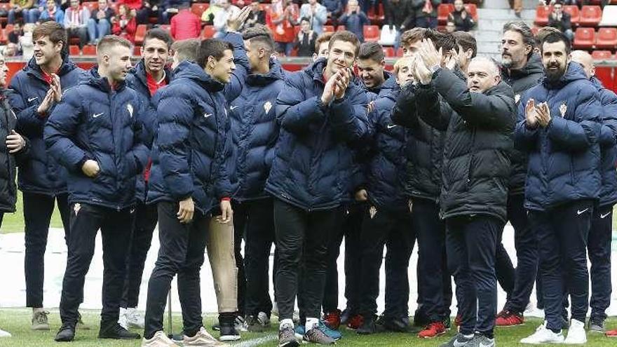 Aficionados del Sporting, en un momento del partido.