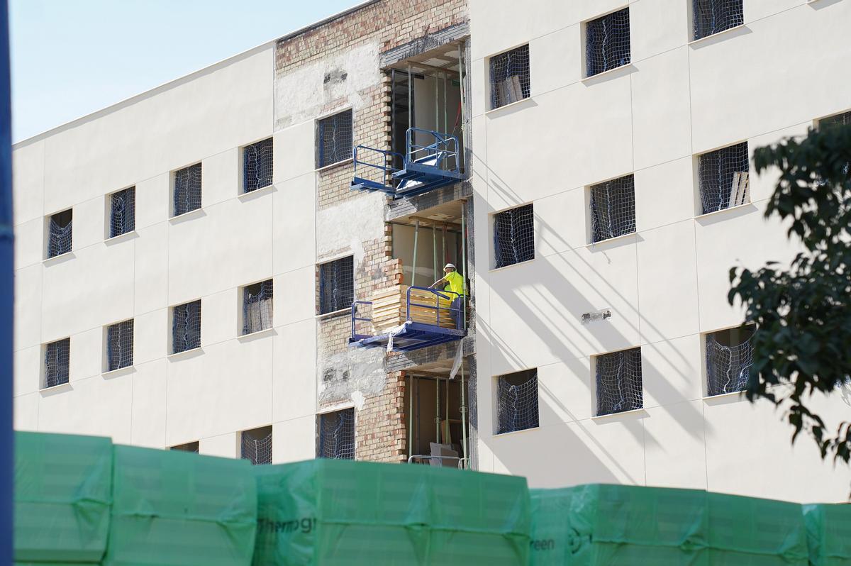 Obras de la futura macrorresidencia de La Cartuja