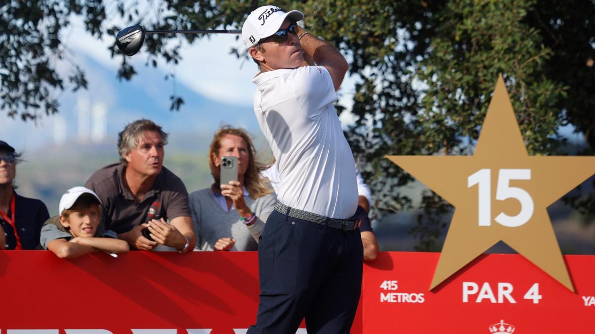 El golfista francés Julien Guerrier, es lider con -10, en la primera jornada de la décima edición del Estrella Damm N.A. Andalucía Masters, este jueves en el Real Club de Golf Sotogrande, en San Roque (Cádiz).