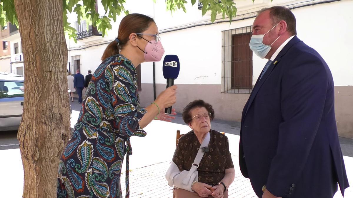 Loles García entrevista al alcalde Vicente Pallarés en el especial de Sant Joan de Moró