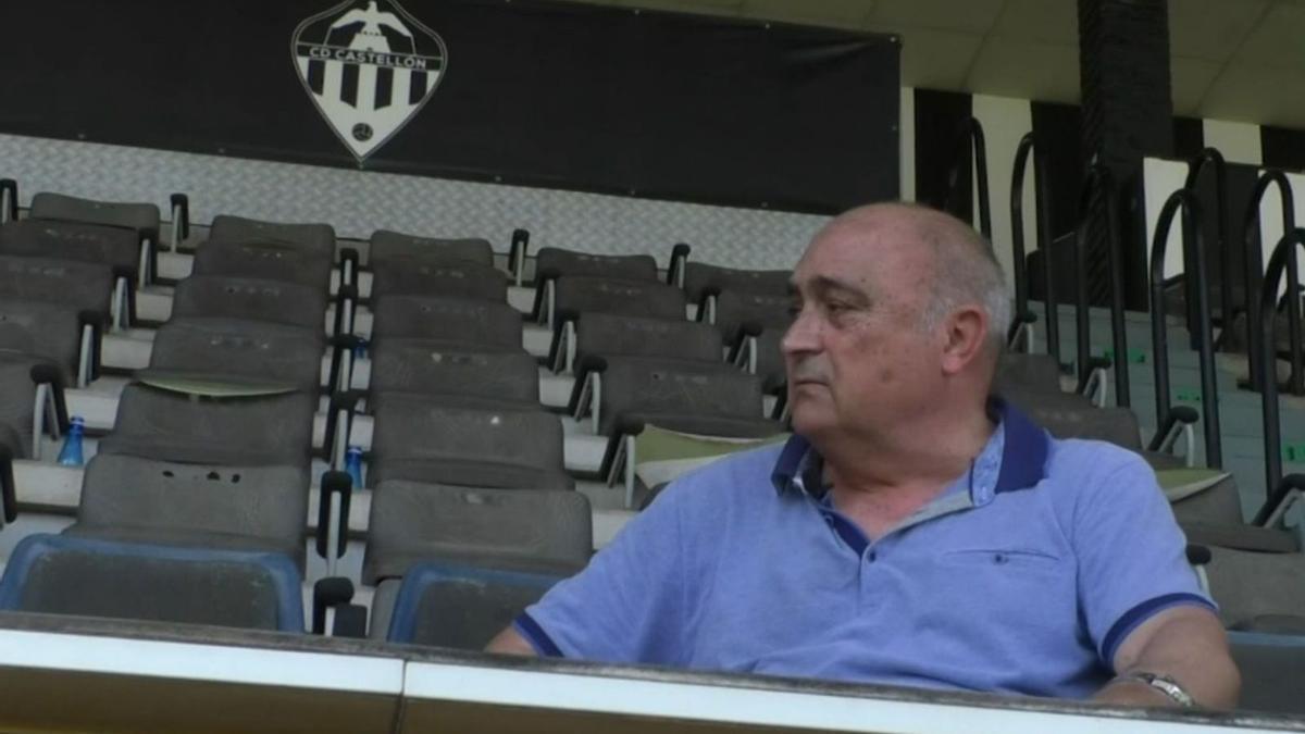 El exfutbolista Juan Planelles, durante su entrevista en el estadio Castalia para el nuevo programa de Medi TV. | MEDI TV