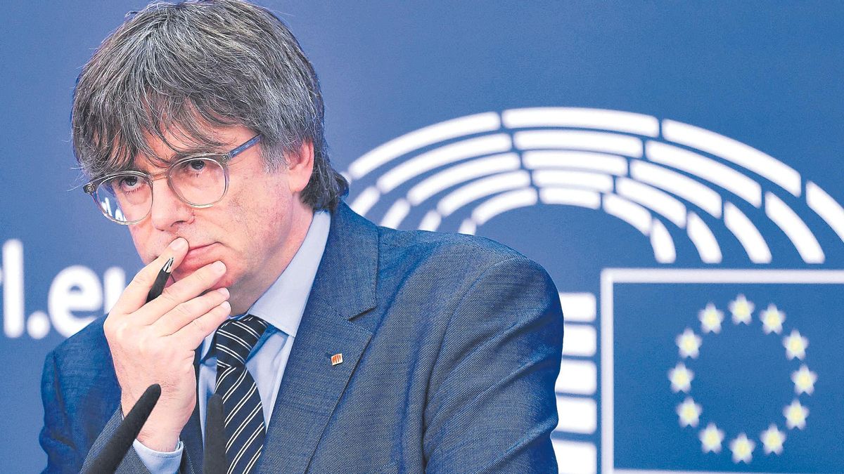 El expresident de la Generalitat, Carles Puigdemont, en una comparecencia en Bruselas.