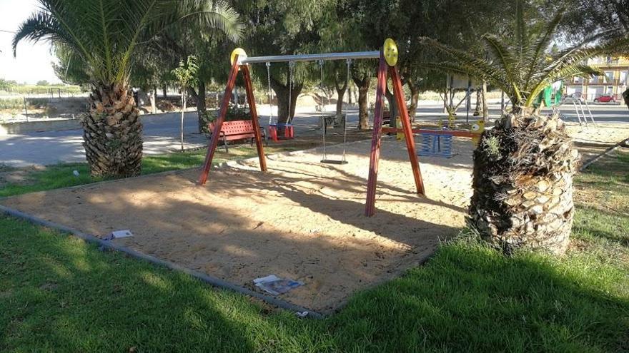 El PSOE critica la falta de seguridad de un parque