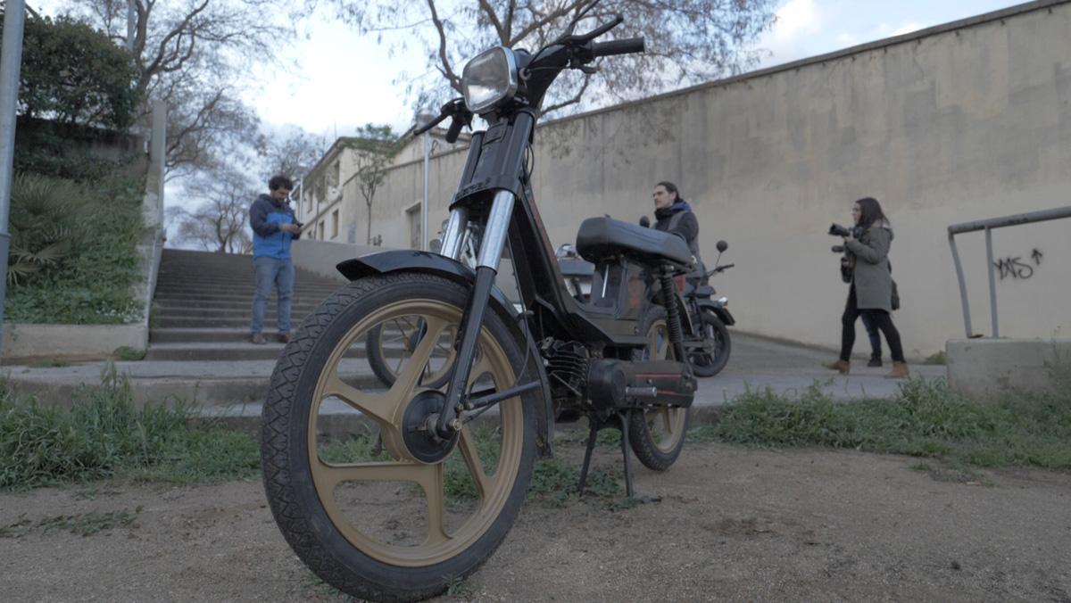 Derbi Variant: la moto més gamberra segueix donant canya.