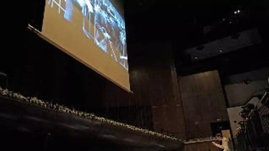 La OFIL interpreta la banda sonora de "Tiempos modernos" de forma simultánea a la proyección del film en el Auditorio