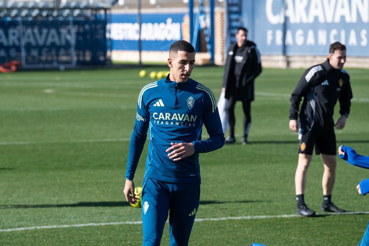 El Yamiq, en un entrenamiento con el Zaragoza.