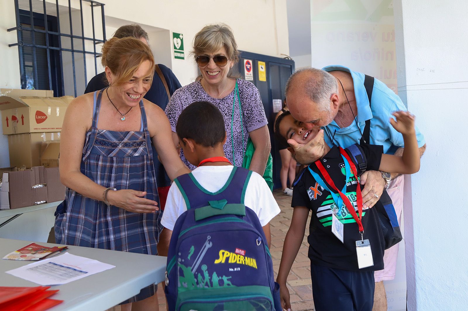 Más de un centenar de saharauis comienzan sus 'Vacaciones en Paz'