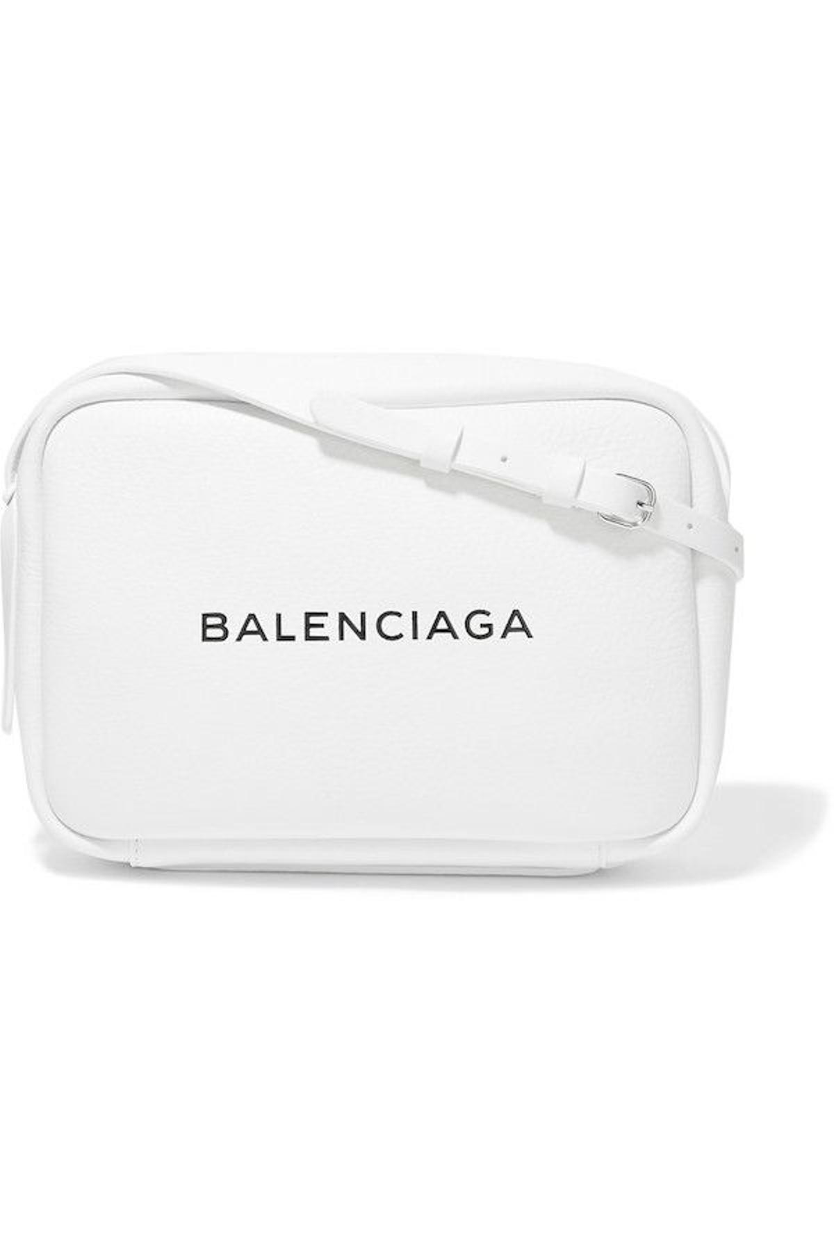 Bolsos blancos: la bandolera 'hit'