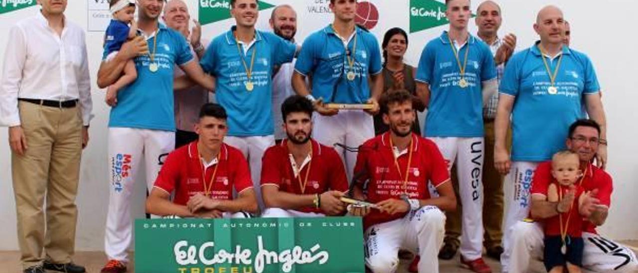 Los integrantes del Ovocity Marquesat celebraron la victoria tras la final de Faura.