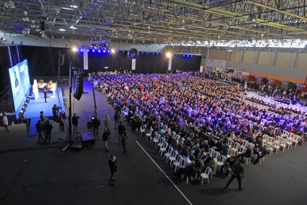 El PPdeG aclama a Feijóo en su congreso en Ourense