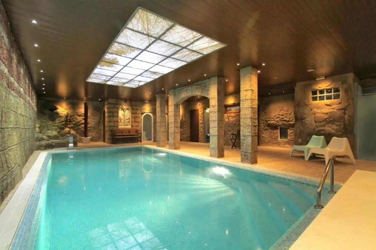 Espacio lúdico-termal del hotel a la venta en Sallent de Gállego