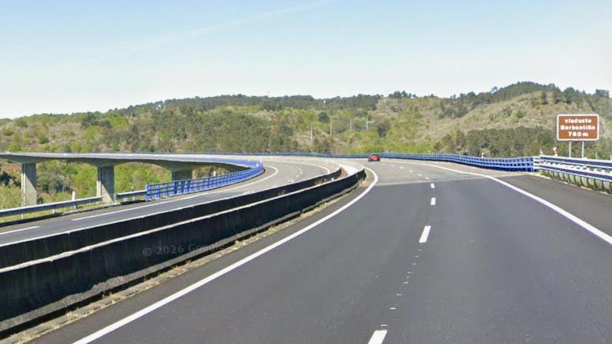 El tramo afectado por el corte en la AG-53, en el entorno del viaducto del Barbantiño.