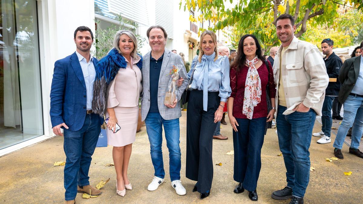 Los representantes de Ibiza Luxury Destination tras la asamblea de este jueves