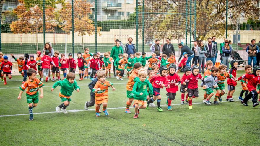 El CAU organiza el sábado una trobada de rugby en la que participarán más de 100 niños menores de 6 años