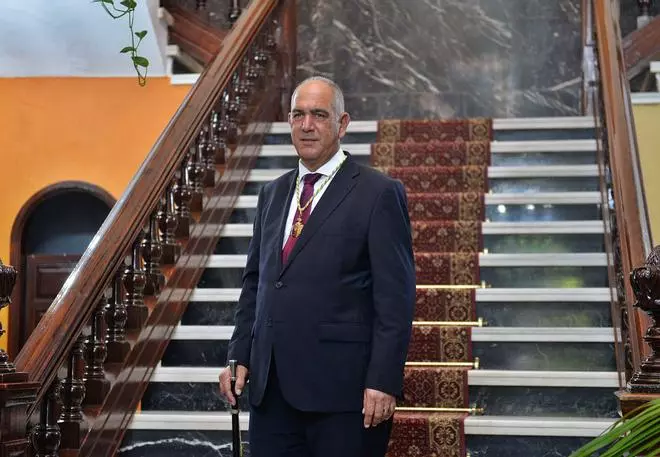 Nuez defiende que los ediles que se fueron del pleno de Teror deben repartirse el tiempo