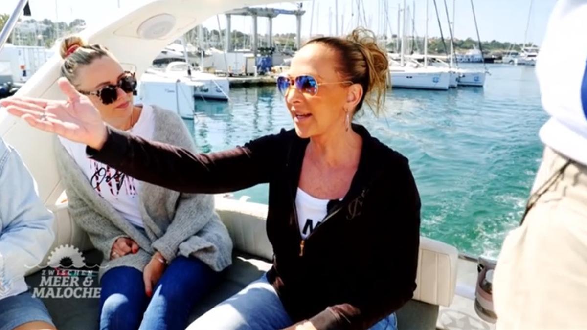 Krümel bei einem Bootsausflug vor Mallorca.