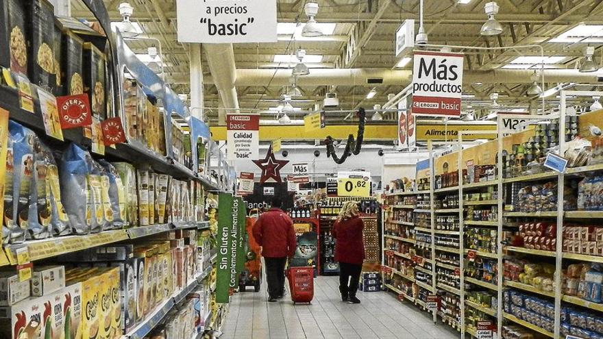 Inquietud entre los trabajadores de Eroski en Cáceres por la posibilidad de venta del supermercado