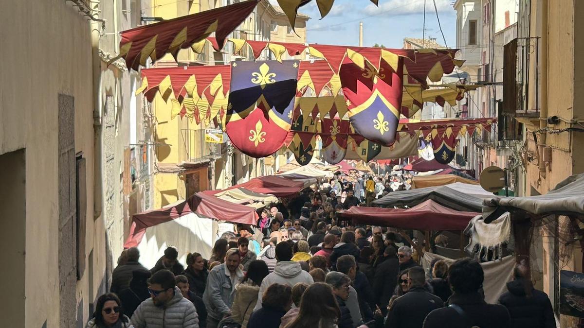 Miles de personas se vuelcan con "Ontinyent Medieval"