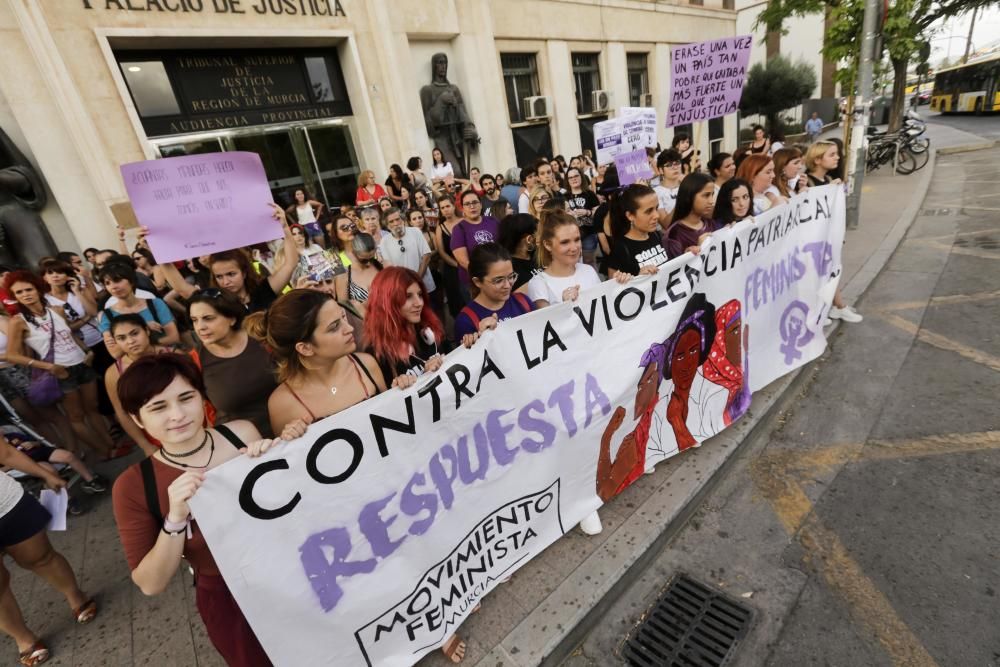 Manifestación contra la violencia patriarcal en Murcia