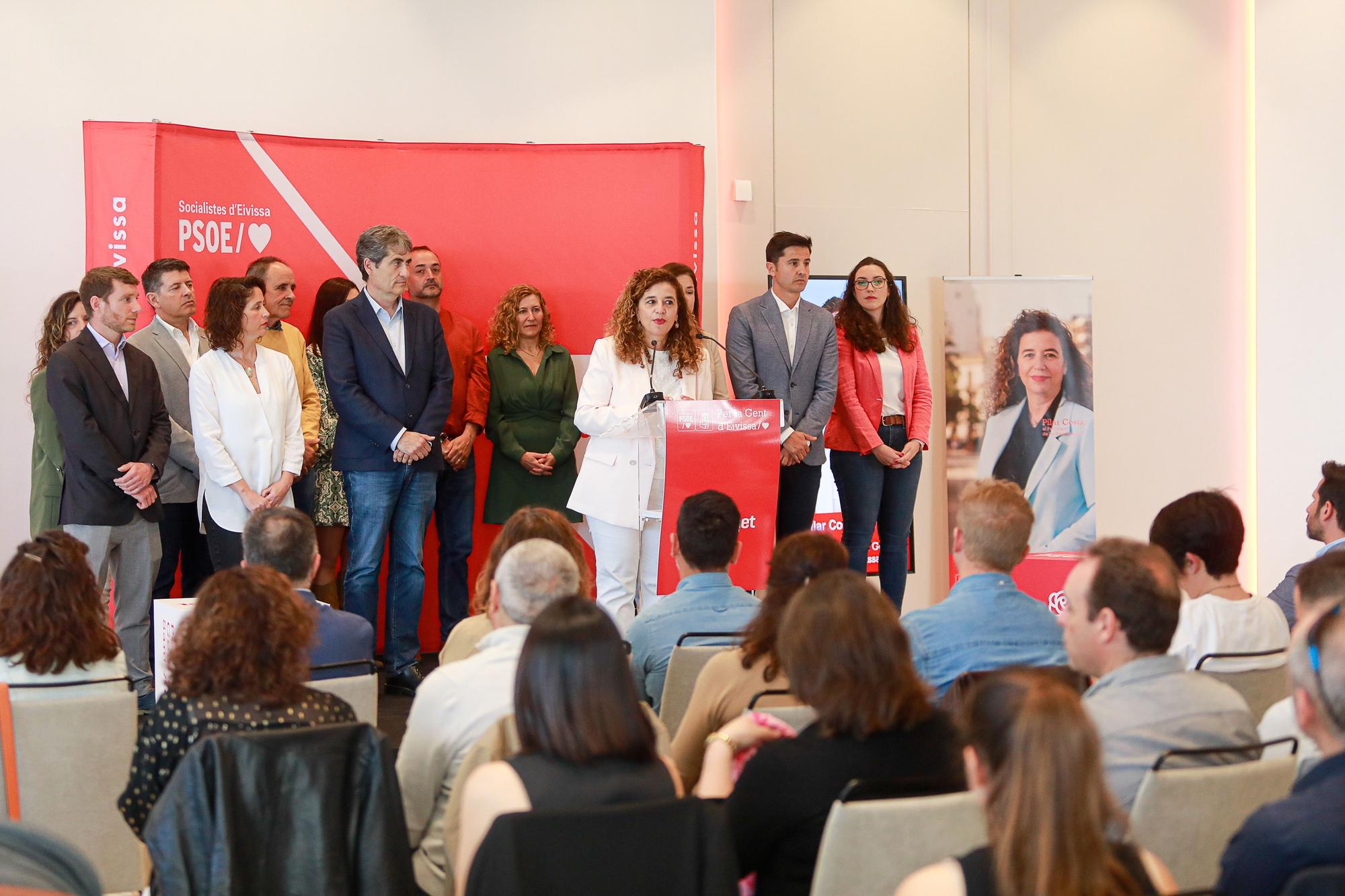 Mira aquí todas las fotos de la presentación de las listas electorales del PSOE del Consell y Parlament en Ibiza