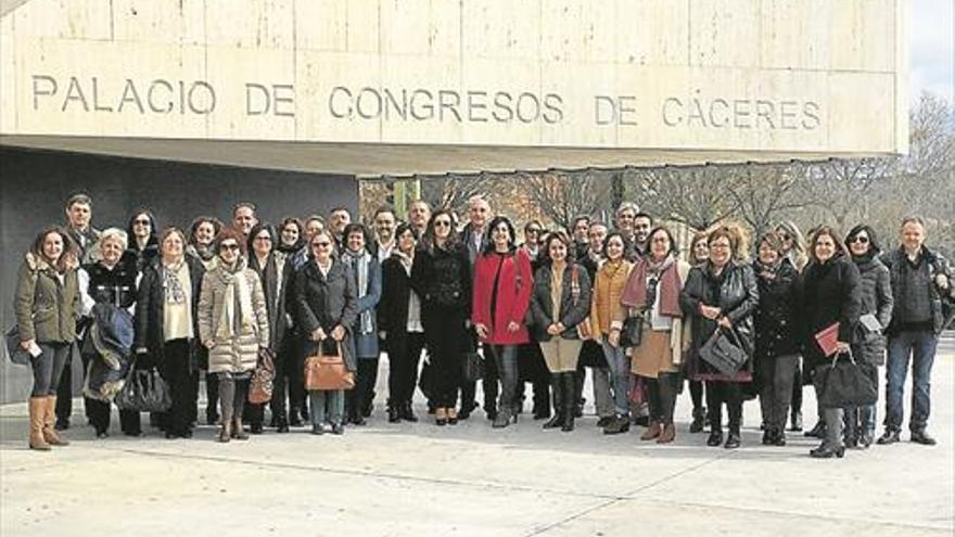 Directivos de enfermería se citan