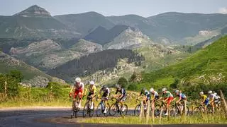 La gran promesa del ciclismo español: un aguerrido Benjamín Noval pierde el liderato en la Vuelta al Besaya