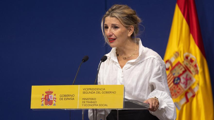 Yolanda Díaz aplaza el Estatuto del Becario para atraer a la CEOE