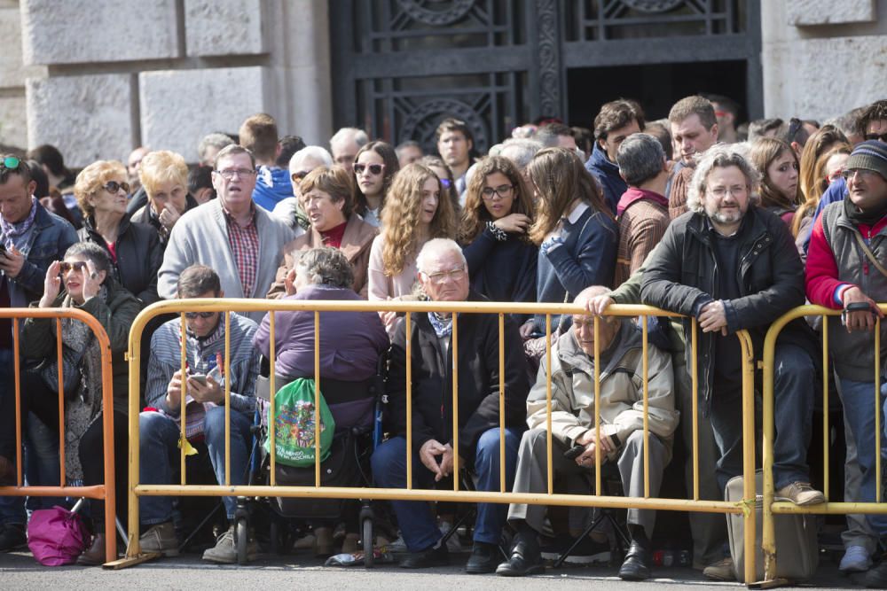 Búscate en la mascletà del 15 de marzo