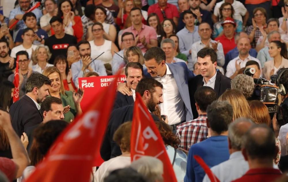 Pedro Sánchez visita Vigo para arropar a Abel Caballero