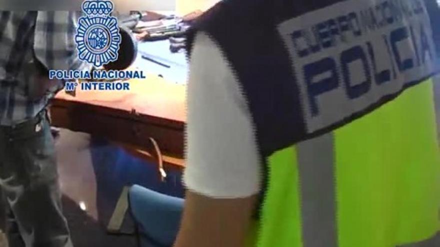 La Policía Nacional interviene en Palma un arsenal de armas de fuego y numerosa munición