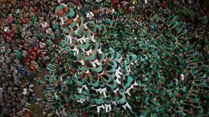 ’Quatre de deu amb folre i manilles’ de los Castellers de Vilafranca’