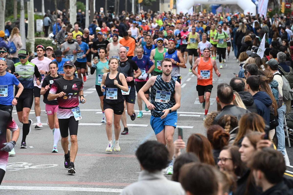 Has participado en la Marató de Barcelona 2024? ¡Búscate en las fotos¡