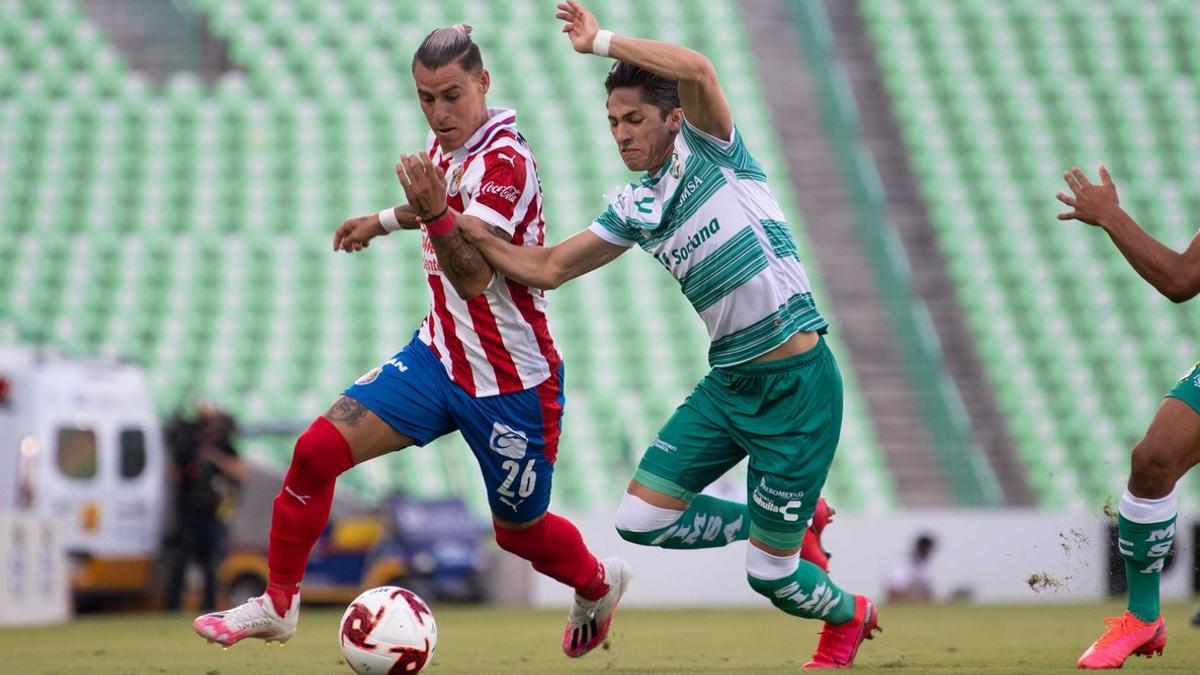 Chivas sigue sin ganar en el torneo mexicano