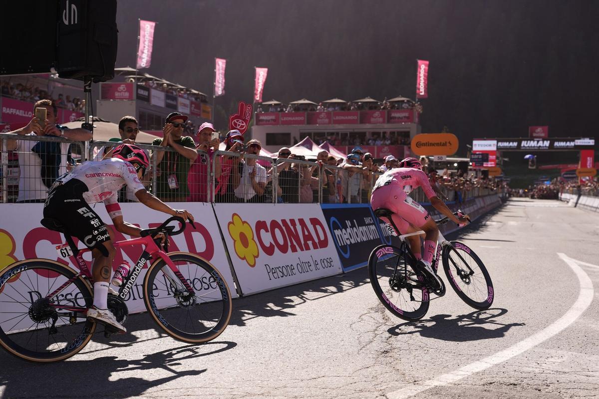 Así queda la clasificación del Giro tras la etapa 19.