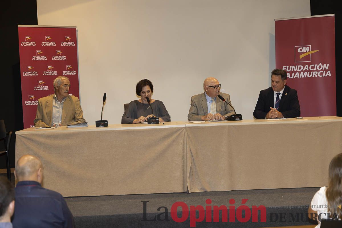 Entrega de los premios de la Fundación Robles Chillida a estudiantes caravaqueños