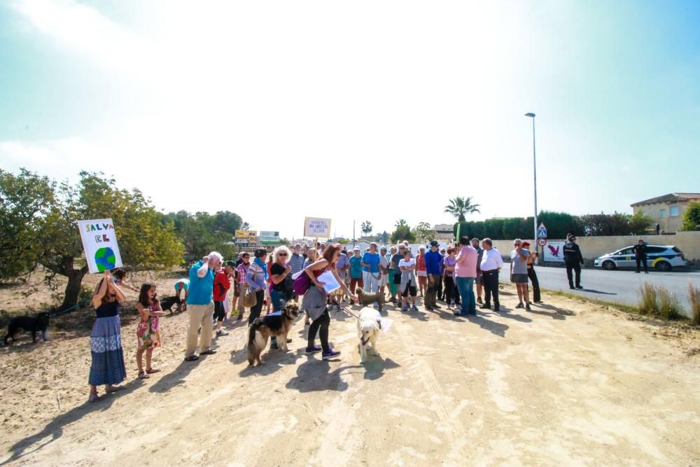 Manifestación en San Miguel de Salinas por la segu